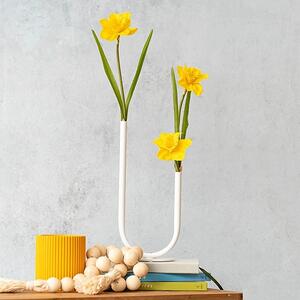 Daffodil is the flower that brightens up your day, and is associated with Daffodil Day. 

With its vibrant yellow colour, each room will radiate with brightness. 

The diameter of the flower head is 8.5cm.

ITEM: 47016YE
.
.
#kochandco #kochinspo #daffodils #daffodilday