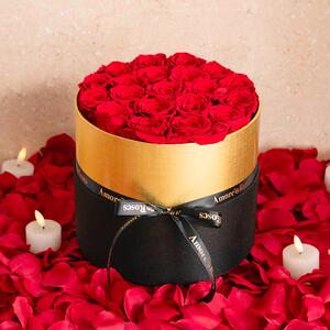 Immerse your loved one in luxury with the Amore™ Forever Rose x20 Head in Black Hat Box in Red. This elegant boxed arrangement features twenty preserved red rose heads, beautifully presented in a black and gold hat box with a secure lid. 

A striking and timeless gift that exudes sophistication, this gift is perfect for Valentine’s Day, proposals, Mother’s Day, and other romantic or loving celebrations. 

Measuring 23cm in diameter and 26cm tall, this product is sold individually.

The life span of each rose is approximately up to 12 months. It is advisable to be kept at room temperature and away from direct sunlight, heat and moisture so as to keep its vibrant appearance. This is such a stunning and opulent gift that will last up to a year.

SKU: 4704016RE
.
.
.
.
.
.

#kochandco #kochinspo #artificialrosesinabox #boxroses #boxedroses