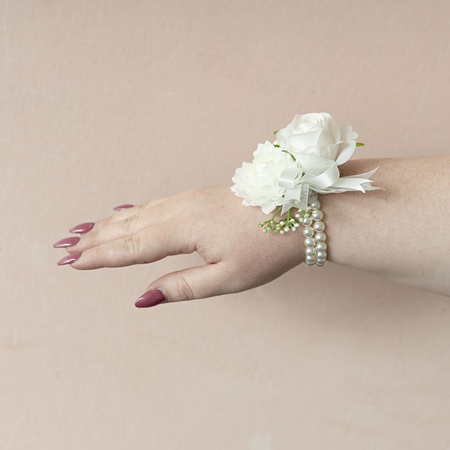 Corsage Bracelet, Flower Wrist Bracelet, Wrist Corsage Bracelet, Bride Flower  Wrist Corsage, Ivory Flower Wrist Corsage, Flower Girl Corsage - Etsy