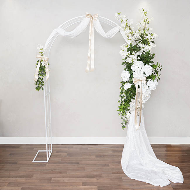Delicately Draped Arch in White & Green